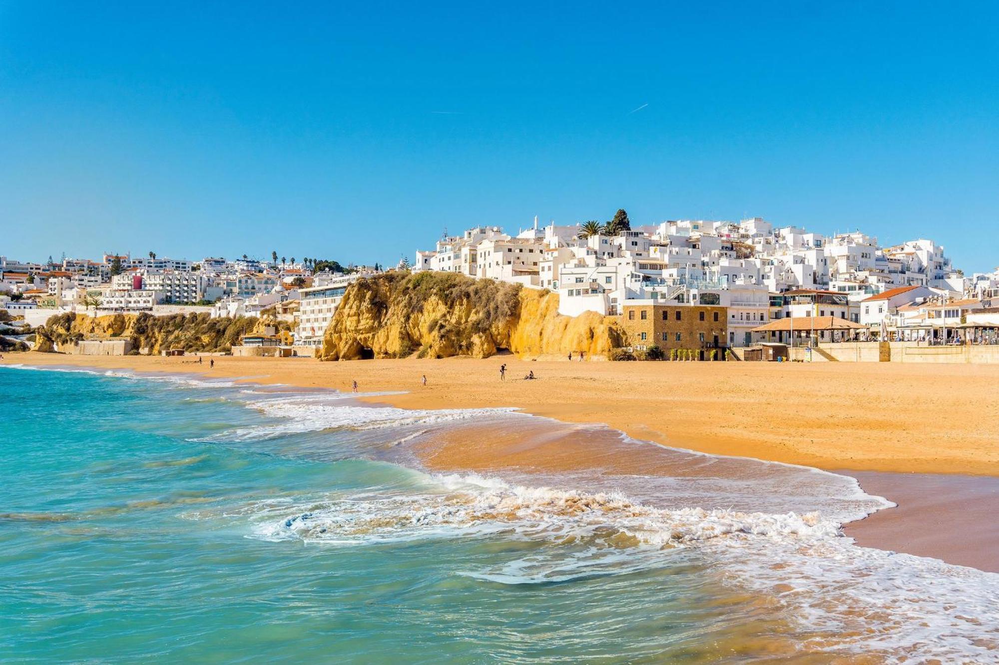 Albufeira Central 2 By Homing Экстерьер фото